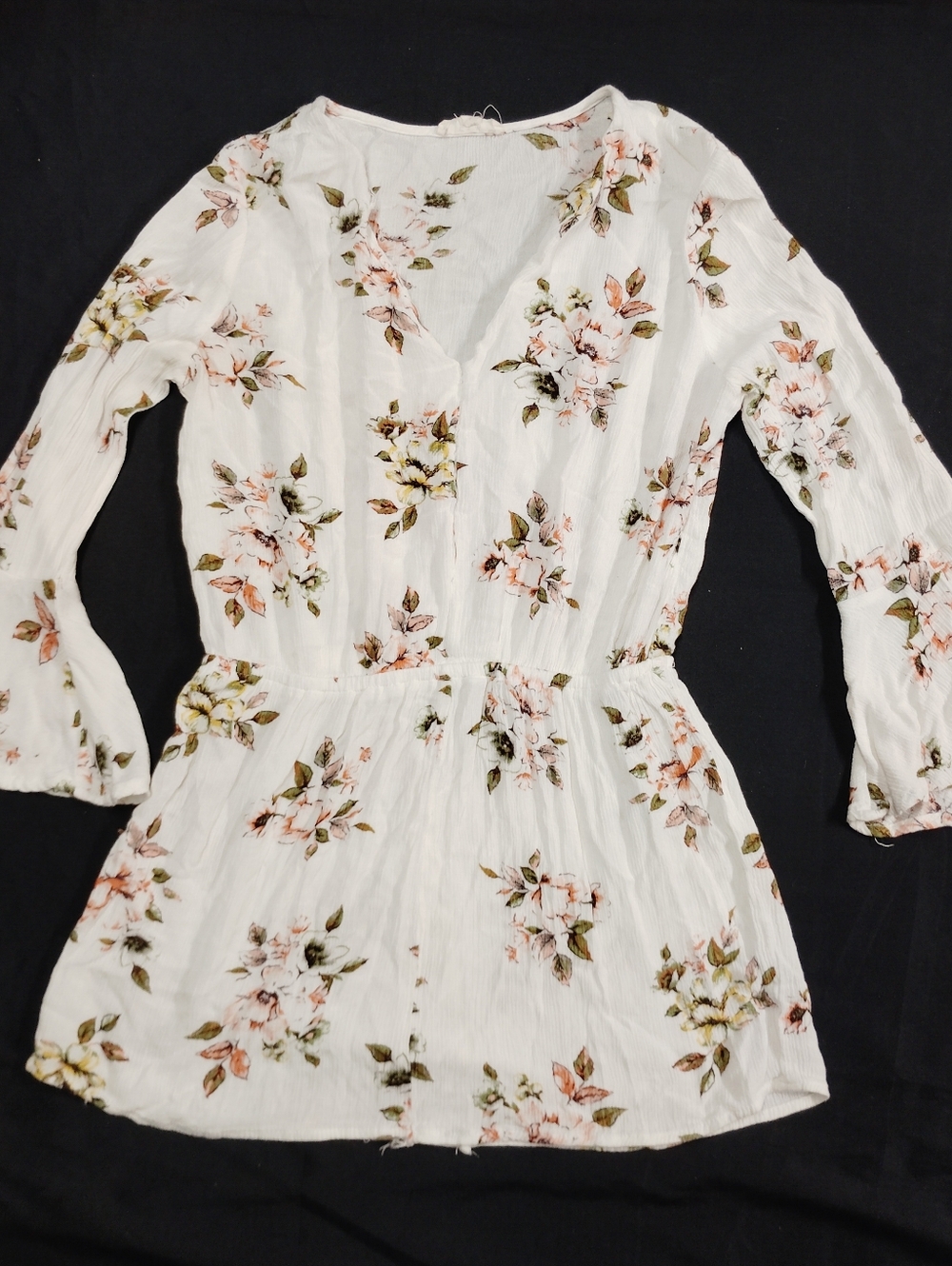 E M Floral Fitted Waist Long Sleeve